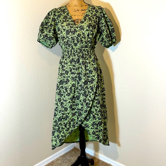 Free People Dresses & Skirts - Free People Floral Vintage Vibes Dress NWOT